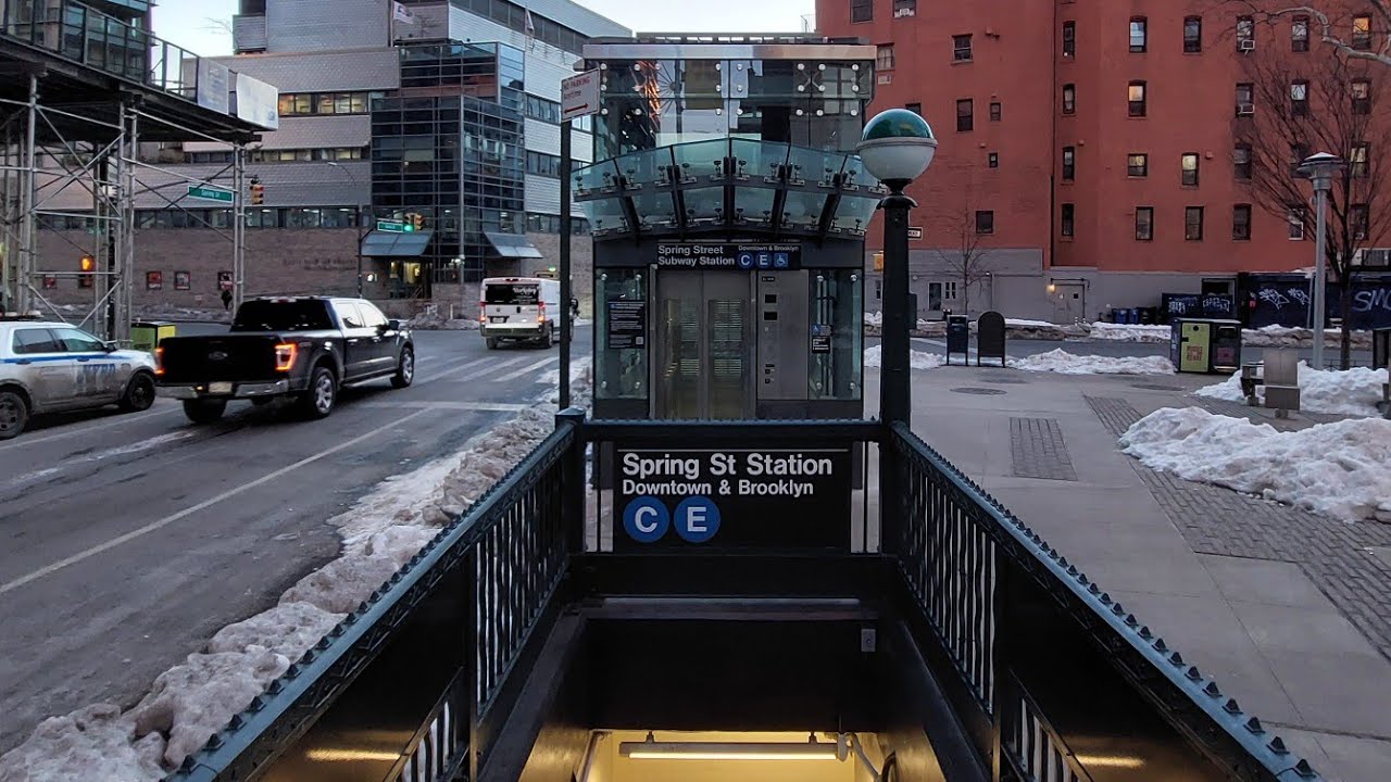 MTA NYC Subway: (A) EXP / (C) (E) LCL Trains + A Tour of the Spring Street Station 