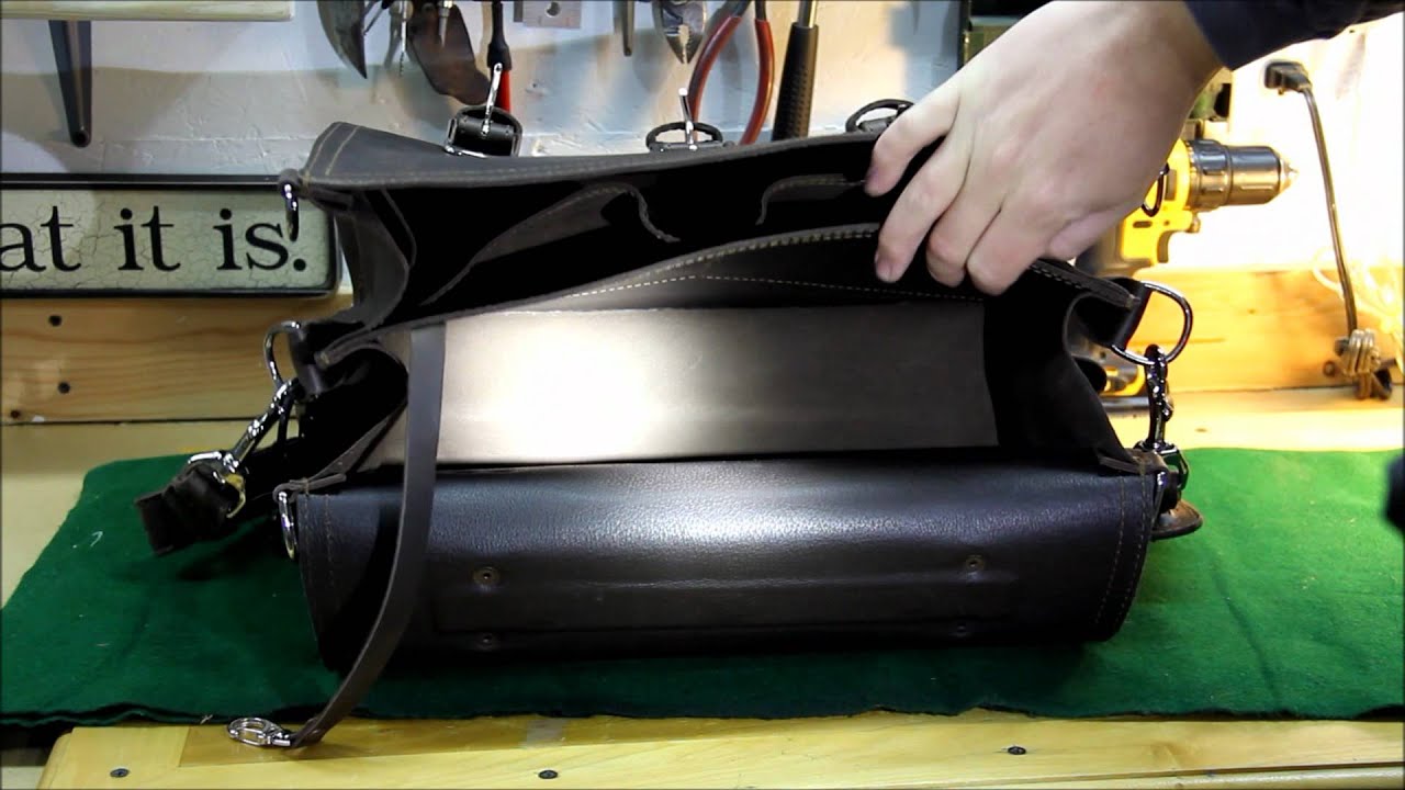 Saddleback Large Classic Briefcase - Inside View