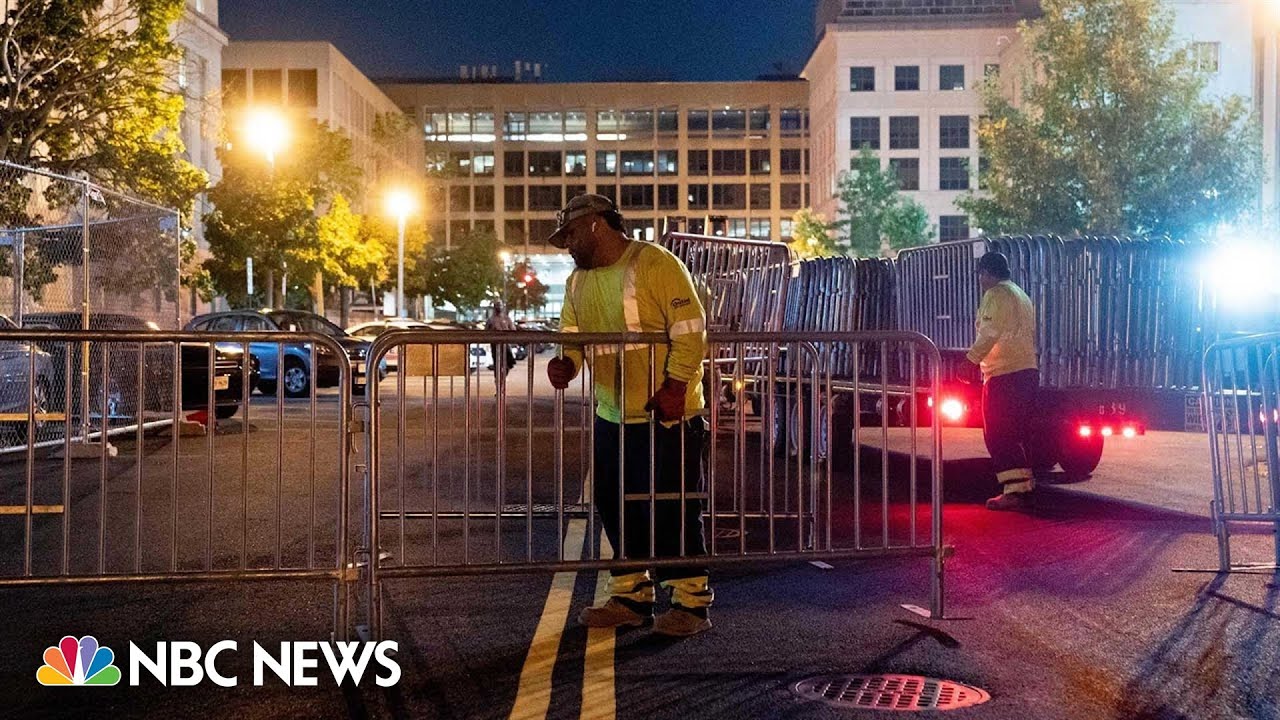 Watch: Barricades erected ahead of Trump's arraignment
