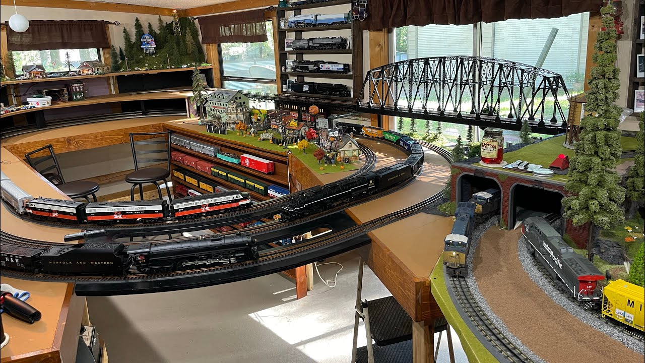 Sunday Fun-Day in the O Gauge Train Room!