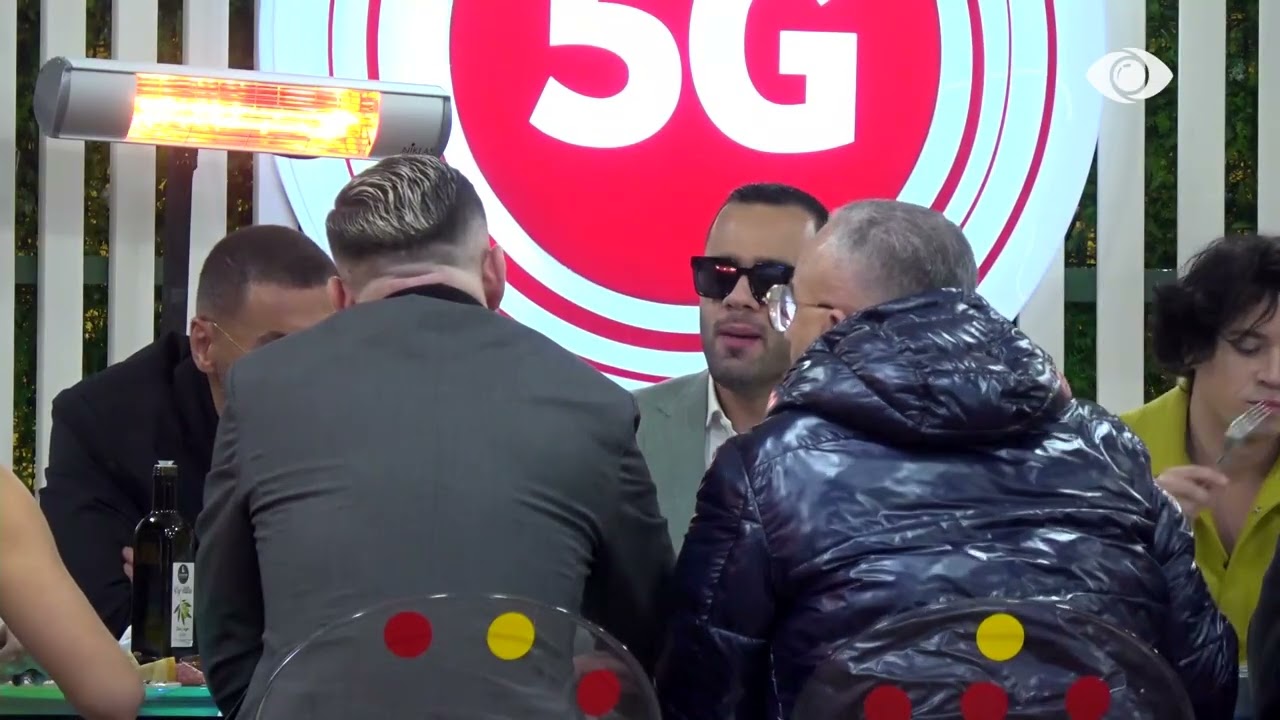 Luizi bisedon me Stenaldon, Rogerti-Mirit: Merru me biondin se të ka kapur frika...