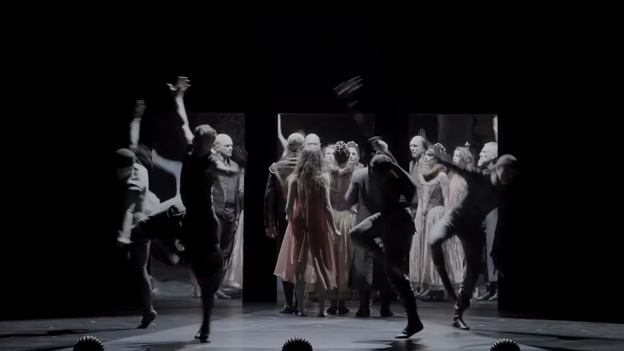 The Tragedy of Hamlet: Prince of Denmark - Dance theatre by Robert Lepage and Guillaume C&ocirc;t&eacute;