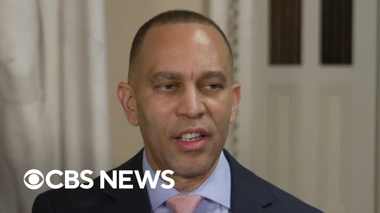 Jeffries calls on Thune to bring bill extending ACA tax credits to Senate floor