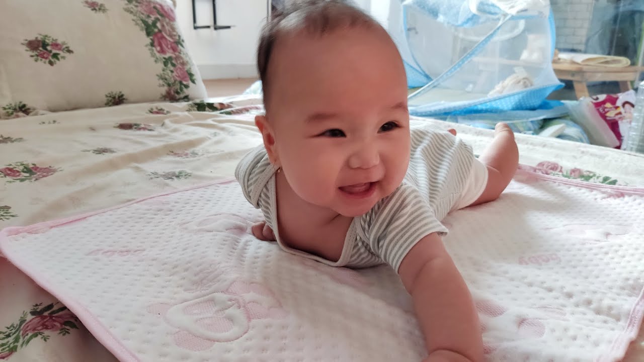 Sau bao nổ lực thì Dưa Hấu đã chinh phục được mốc 3 tháng biết lẫy 👍