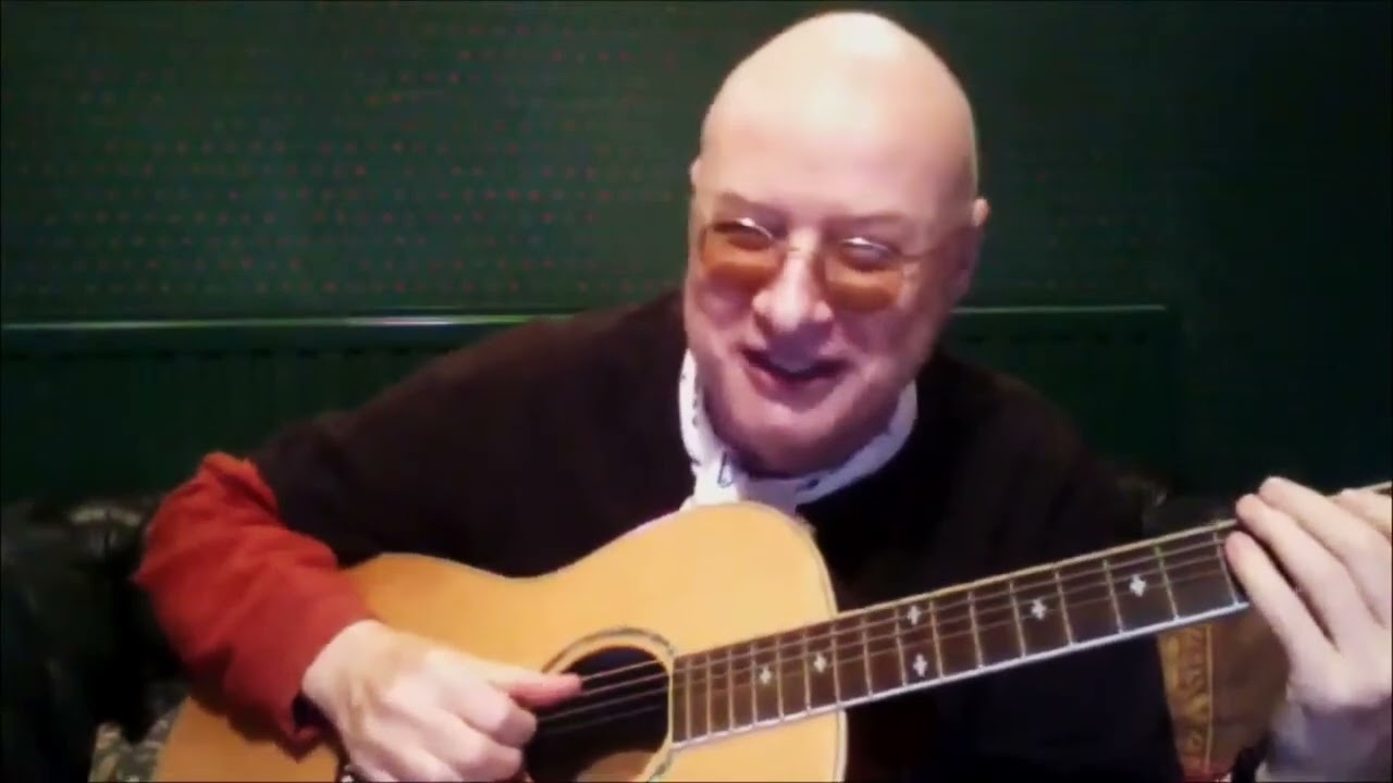 Andy Partridge plays guitar | XTC Convention