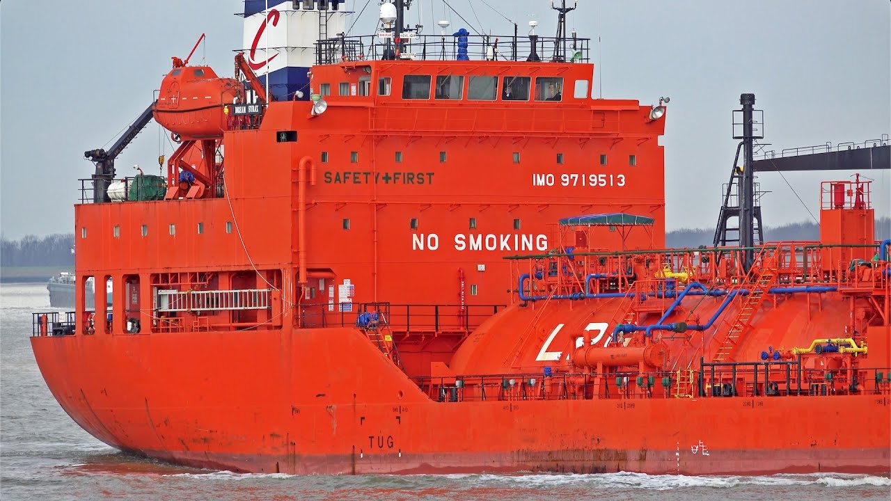 36 MINUTES OF 4K SHIPSPOTTING - SHIPS GOING TO AND COMING FROM PORT OF ANTWERP BELGIUM FEBRUARY 2024