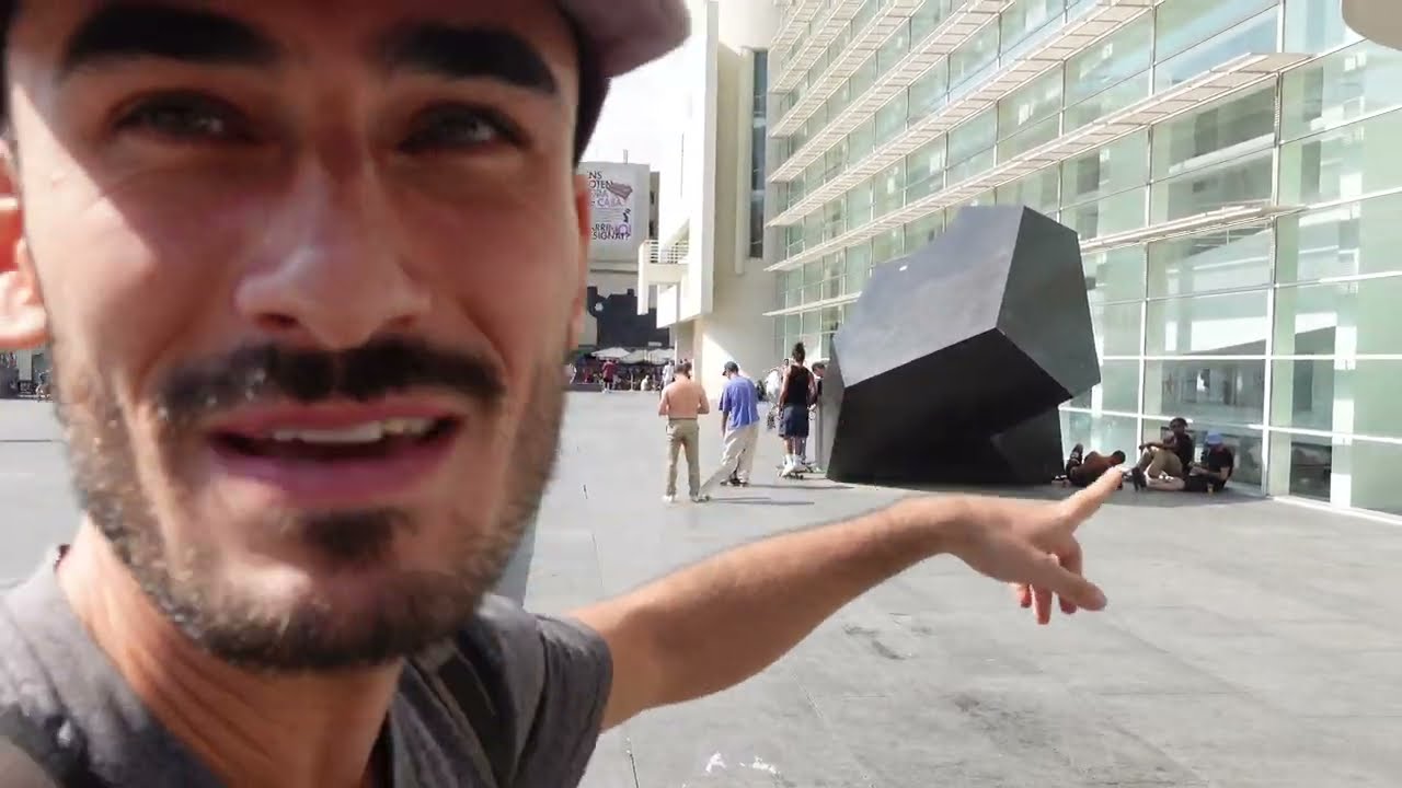 Explorando el SKATE SPOT más patinado del mundo: MACBA