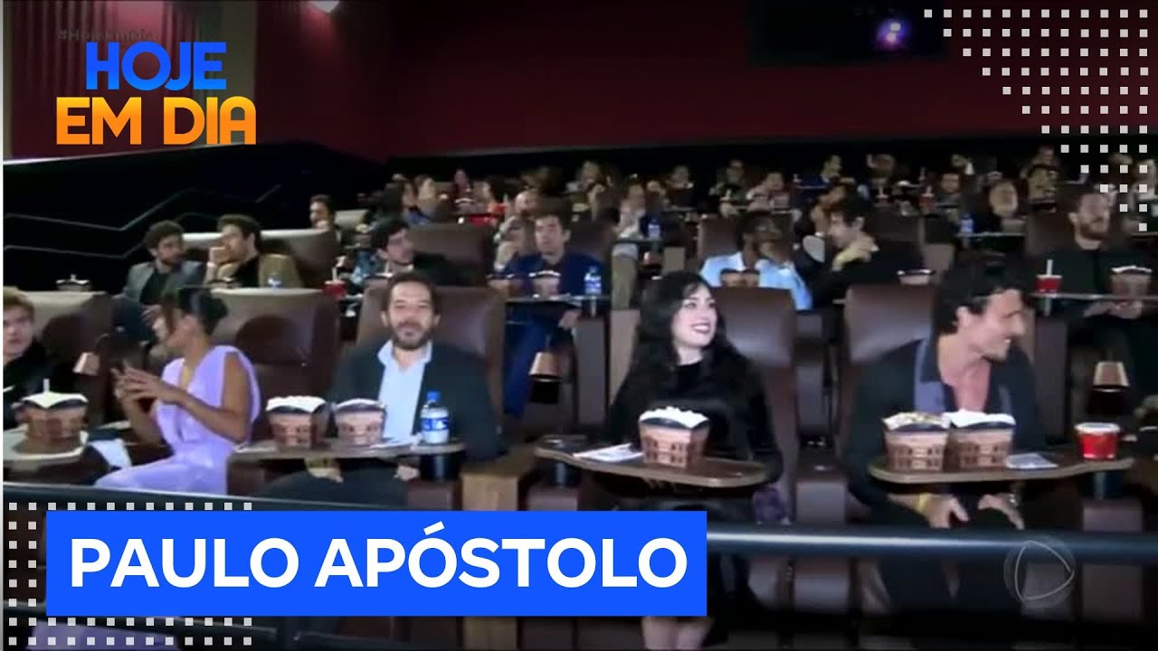 Elenco e equipe de Paulo, O Apóstolo se reúnem para assistir ao primeiro episódio da série