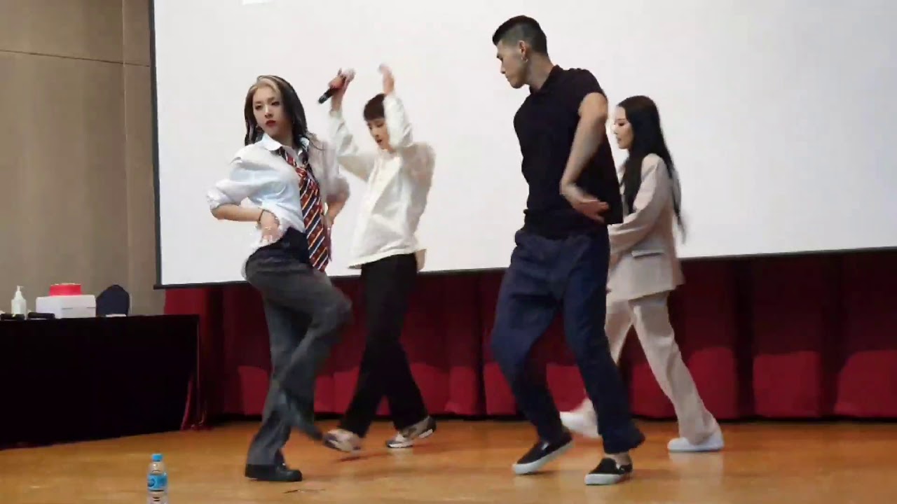 200216 KARD GO BABY FANCAM 카드 레드문 팬싸인회 고베이비 직캠