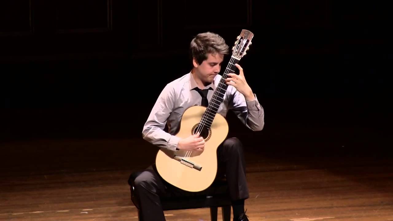 Xavier Jara plays Sonata No. 3 by Dušan Bogdanović