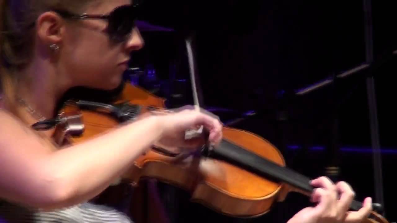 Flёur - Отречение (live - Зов Пармы 2011)