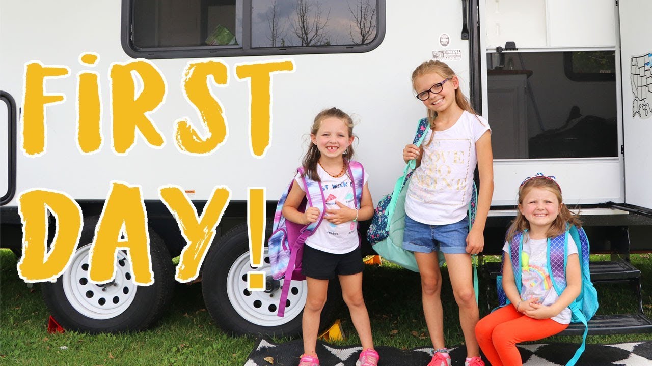SISTERS FIRST DAY OF HOME SCHOOL WHILE LIVING IN AN RV! ✏️ Back To School