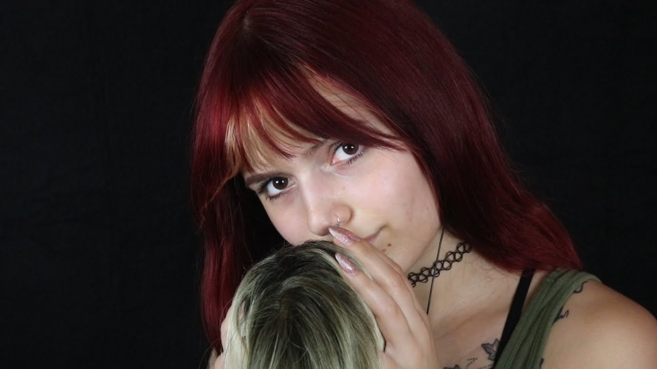 (Magyar ASMR) Bizsergető fejmasszázs, hajfésülés és olajozás