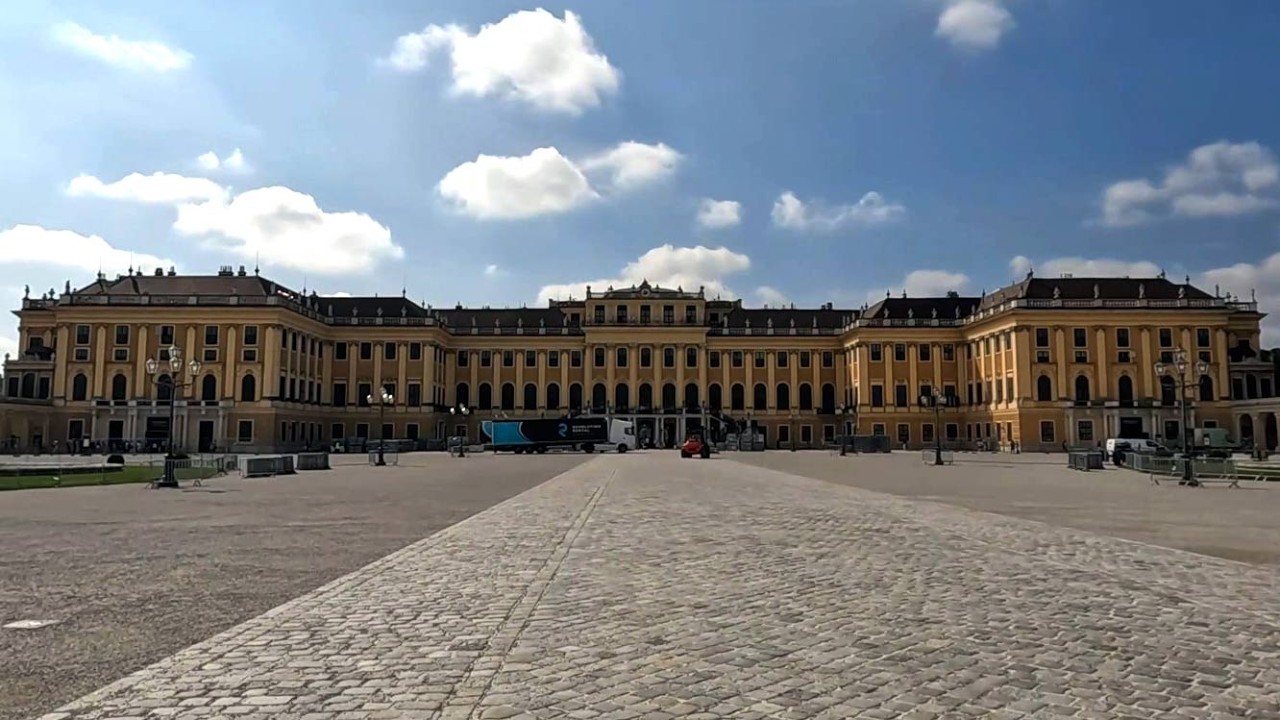 2025/09/08-1 Austria/Vienna: Going to Schönbrunn Palace - Inside the Palace