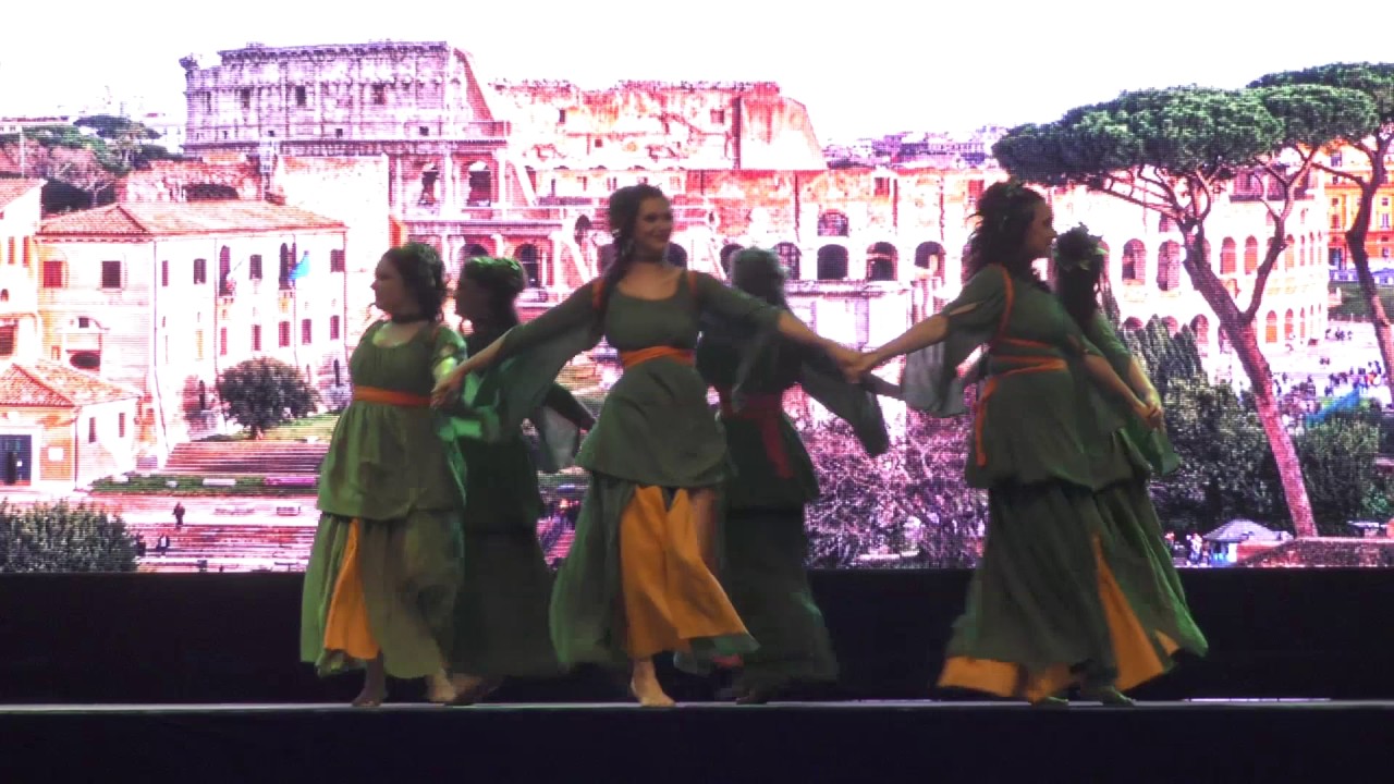 Ninfe Nereidi danze antiche@AspettandoPortadiRomaLive - danza del simposio