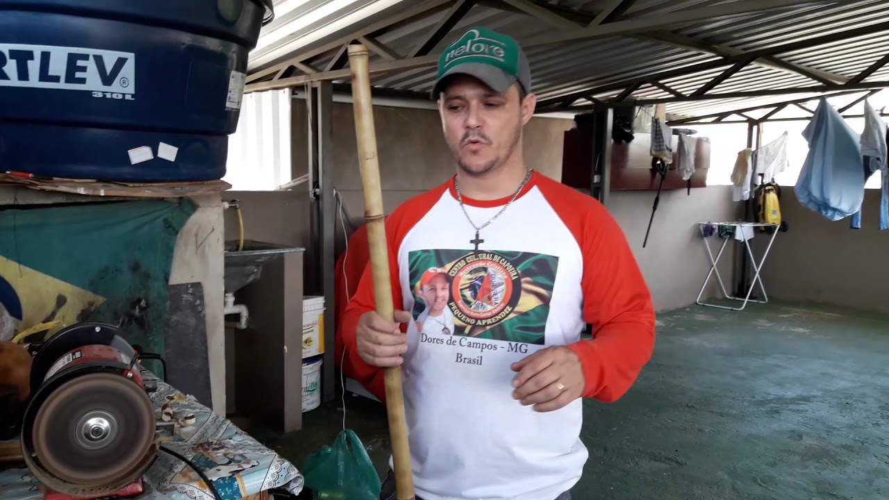 Confecção de berimbau de Bambu