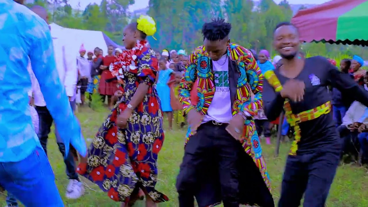 Boisionik Chemiach... video by Cyrus koech