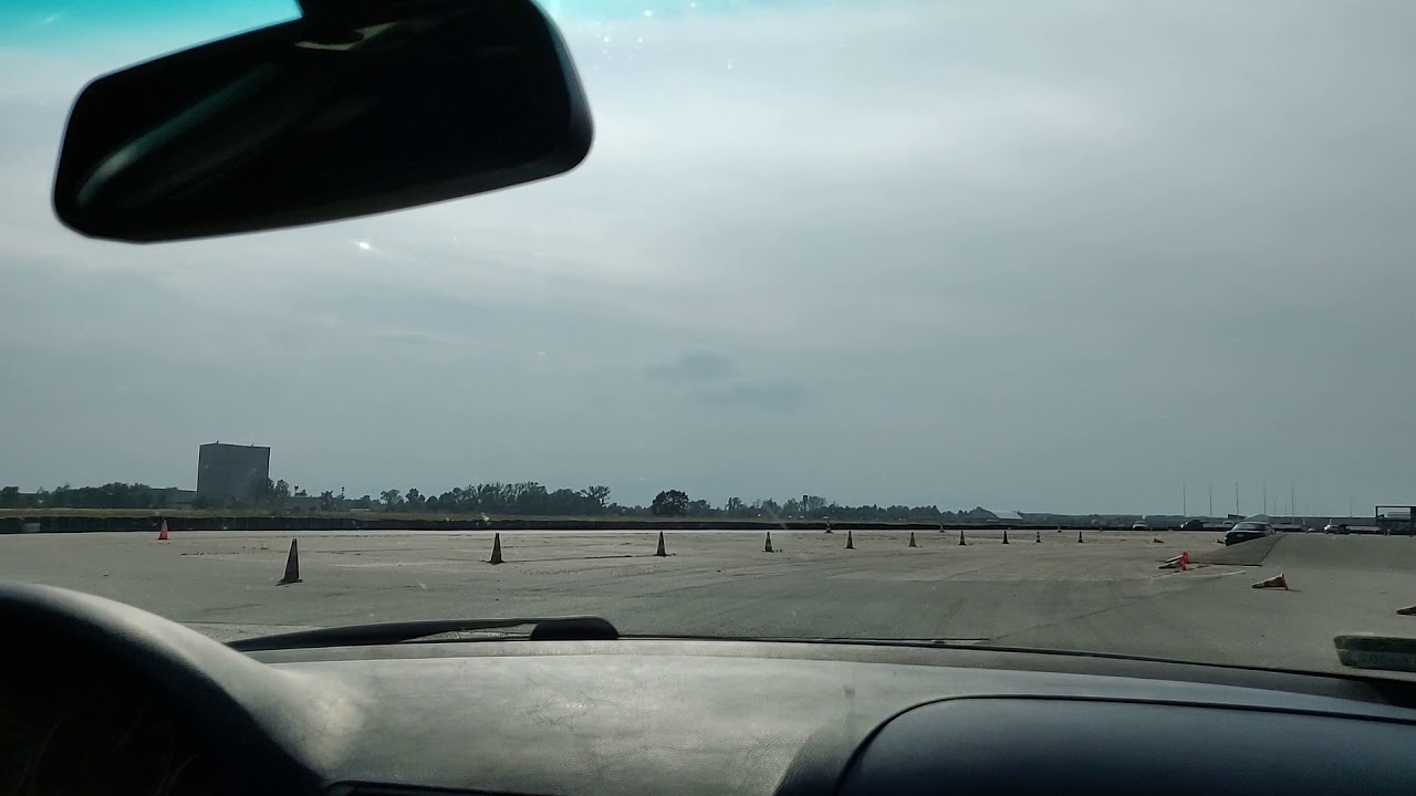 BMW 325ti onboard - Tor Krzywa (Trackday)