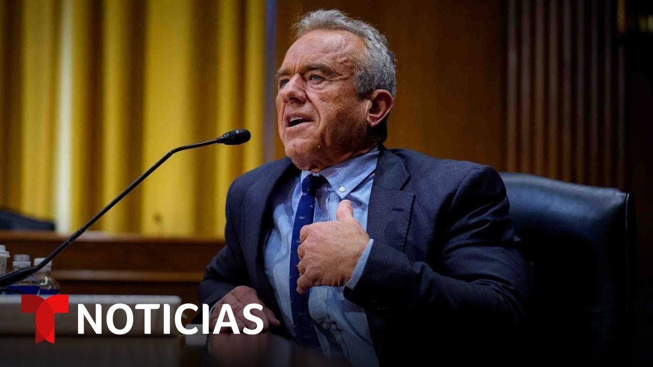 Robert Kennedy Jr. es llamado “ignorante” y “charlatán” en audiencia | Noticias Telemundo