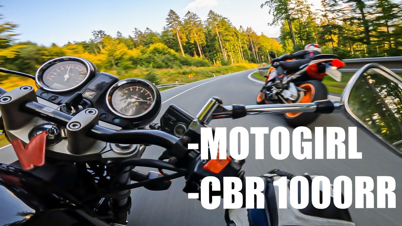 I met a fast girl on a Repsol Honda CBR 1000RR | RAW SOUND | Akrapovic | Hornet 900