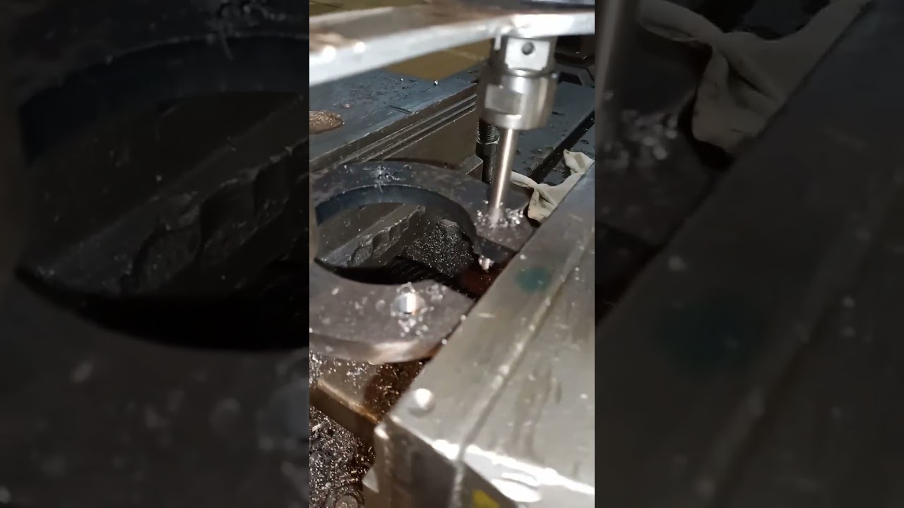 Carving M10 with TAPMATIC 50x reversible tapping attachment
