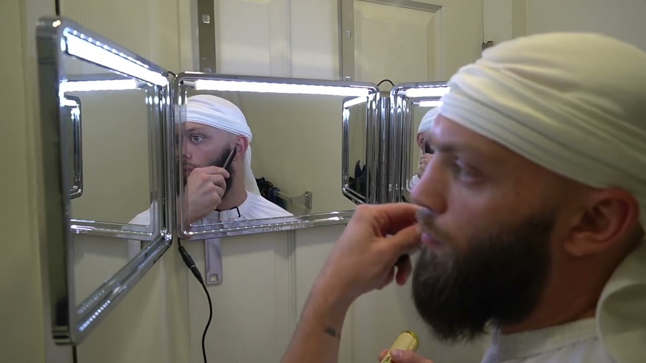 Self Cut! How To Cut Your Own Beard Using @selfcutsystem Heaven Lights Mirror!
