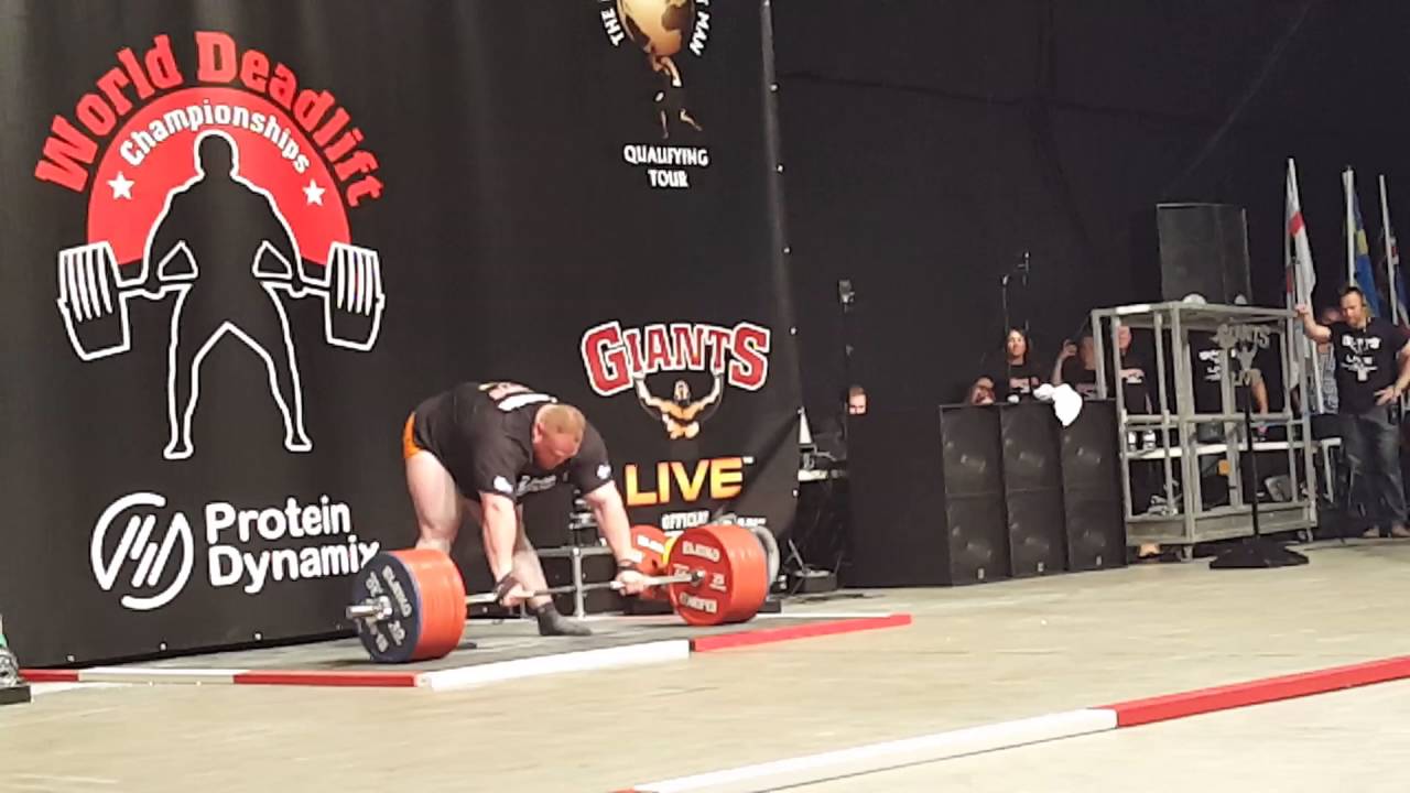 Benedikt Magnusson sets 465kg world record