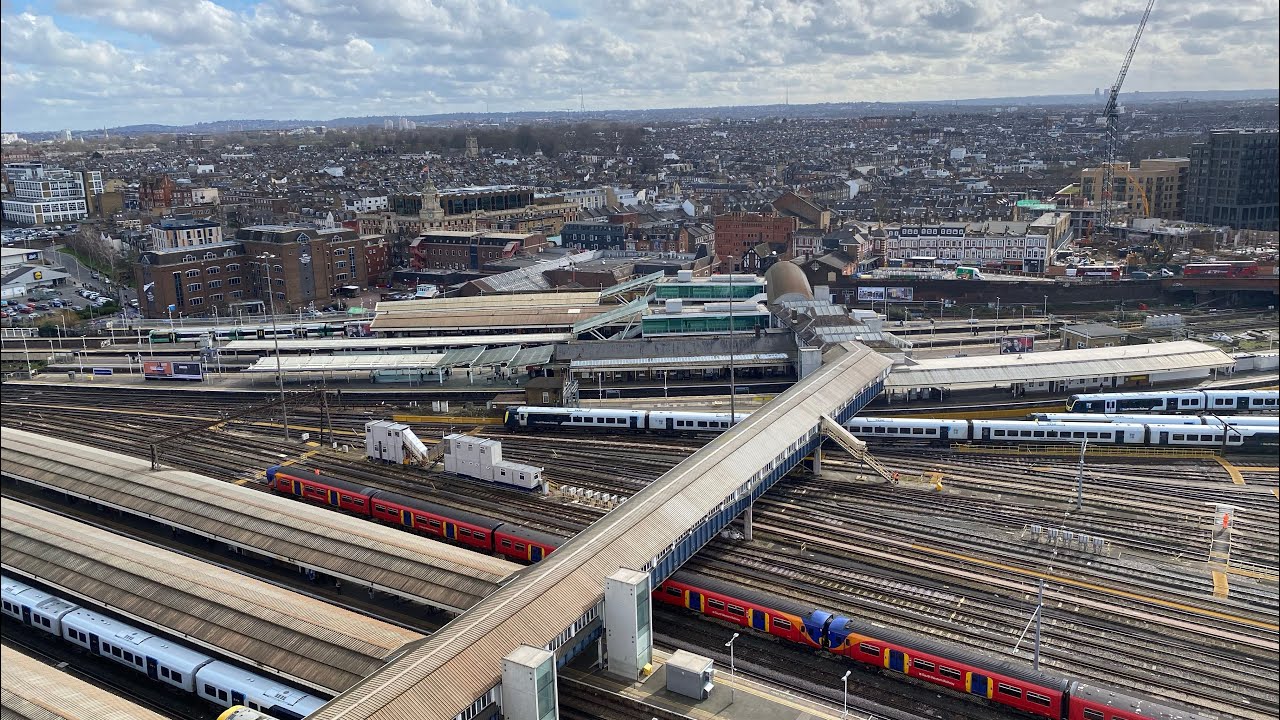 Monday Mayhem, 200 trains every hour | Clapham Junction Station 04/03/24