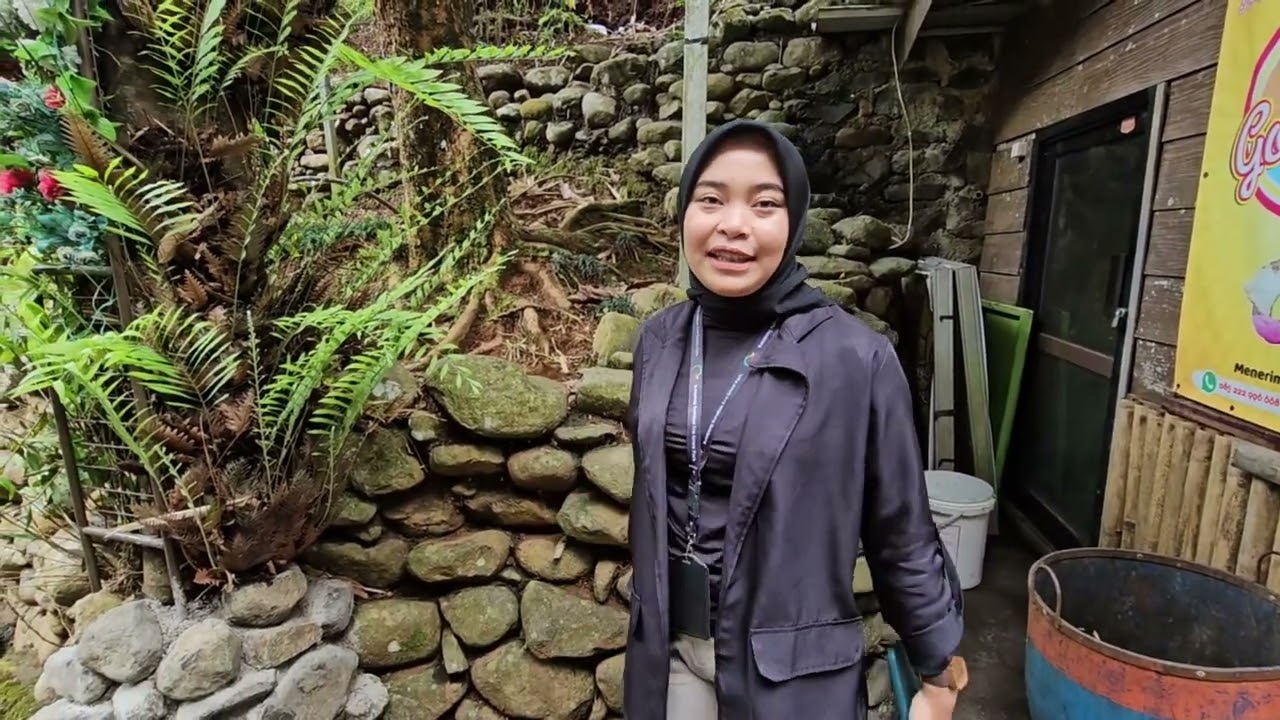 WALKING AROUND KAMPOENG KARUHUN ECO GREEN PARK SUMEDANG WITH MARKETING MANAGER TEH FRIDA !!