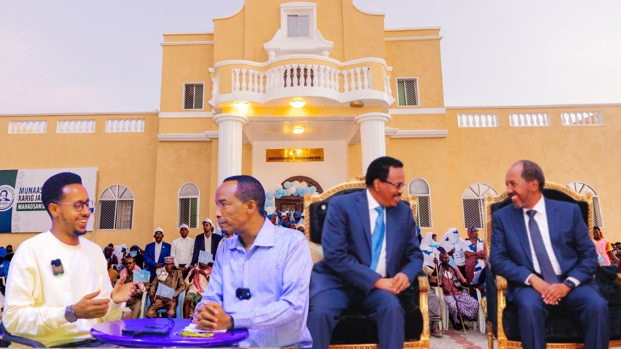 Xasan Sh. o kanaxay Guriga shacabku u dhisay Farmajo Hanti Qarana kushegay