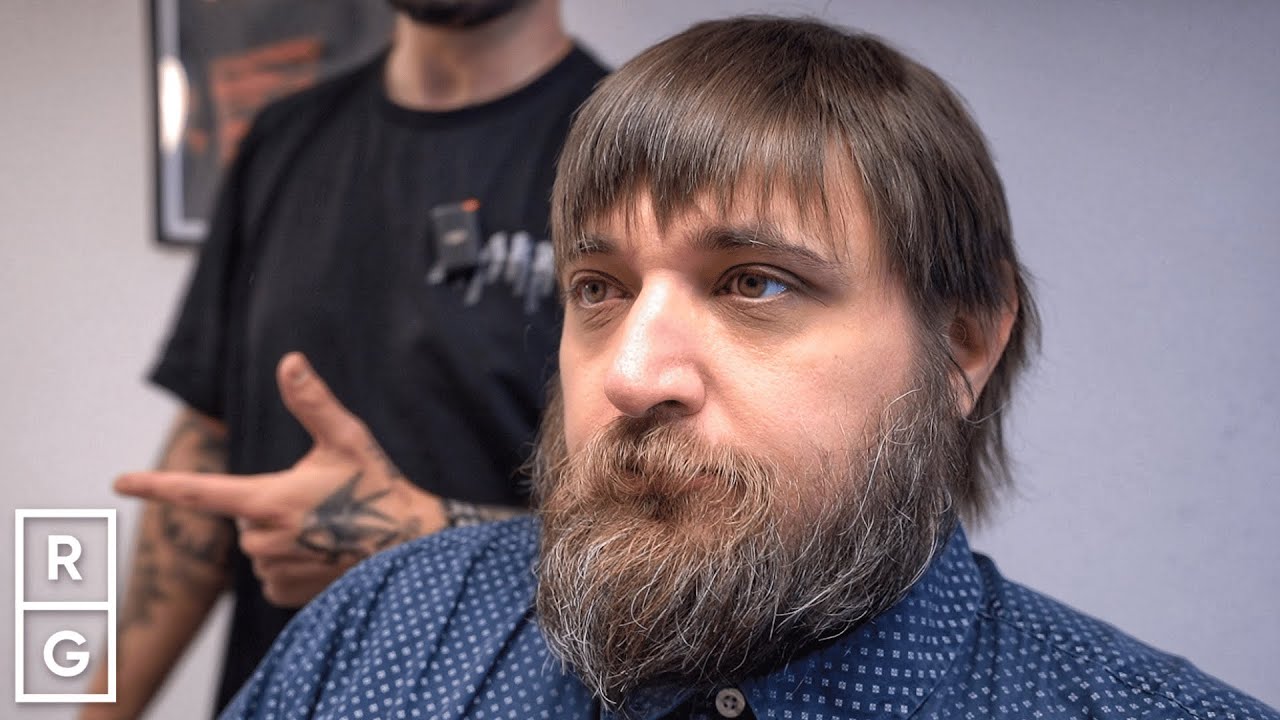Он сделал ГРАНДИОЗНУЮ ПРЕОБРАЖЕНИЕ волос и бороды (классическая короткая мужская стрижка сзади и ...