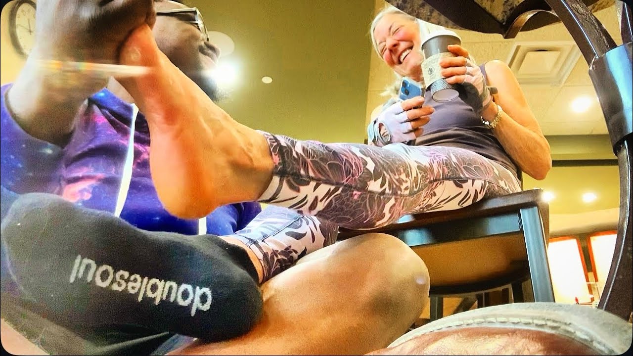 Sole Life | Массажер для ног Candid | Сделайте массаж ног незнакомцу на публике | Йога для зрелых...