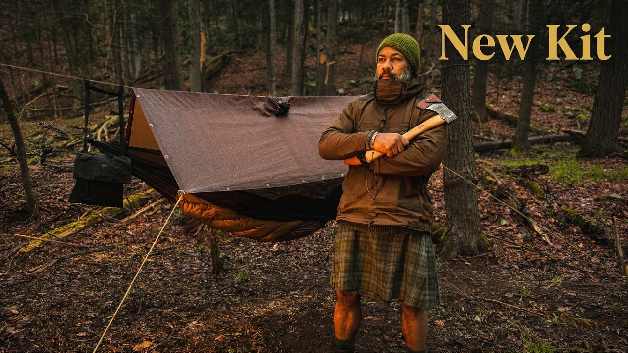 New Bushcraft Kit: Pöul Tools Trekking Axe, Bushcraft Spain Oilskin Rain Poncho/Tarp