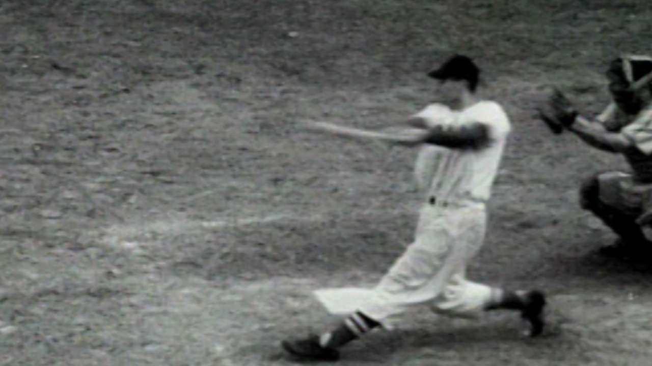 WS1946 Gm4: Doerr hits two-run homer in 8th