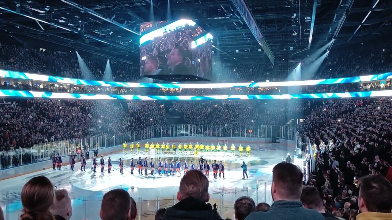 Tappara - Ilves, alkushow, puheita. Nokia Arena, Tampere 3.12.2021