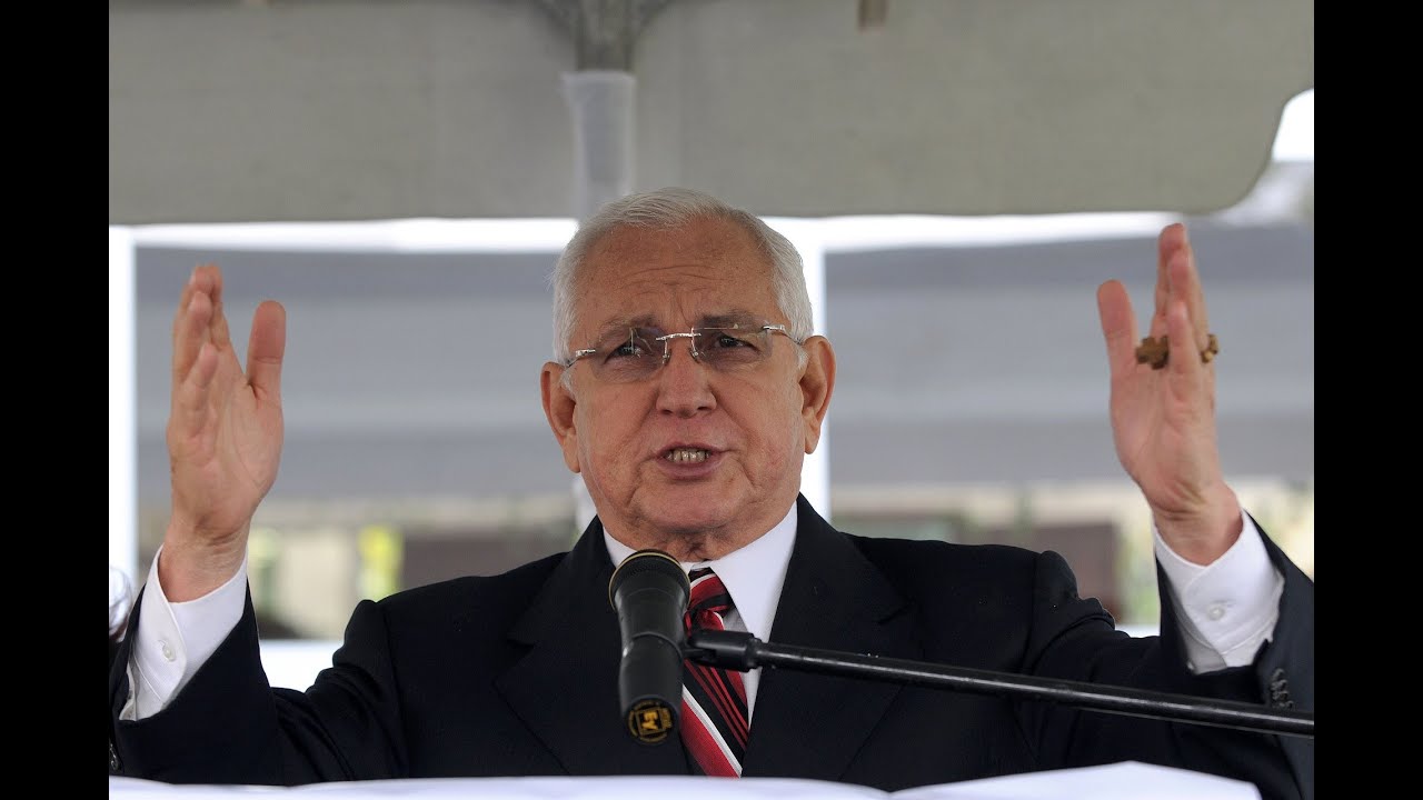 Roberto Micheletti sobre la vida después de la presidencia de Honduras -- Noticiero Univisión