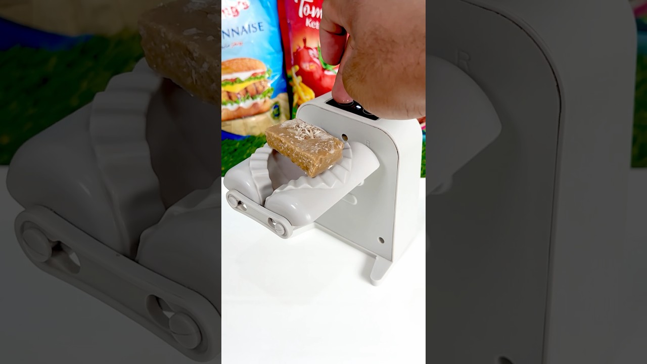 Dumpling making machine 