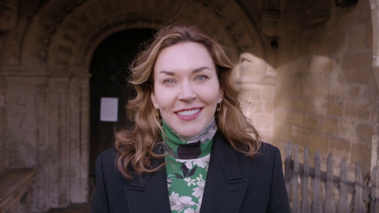 Sunny Ozell - Comes And It Goes (Live from St Kenelm's Church, Enstone)