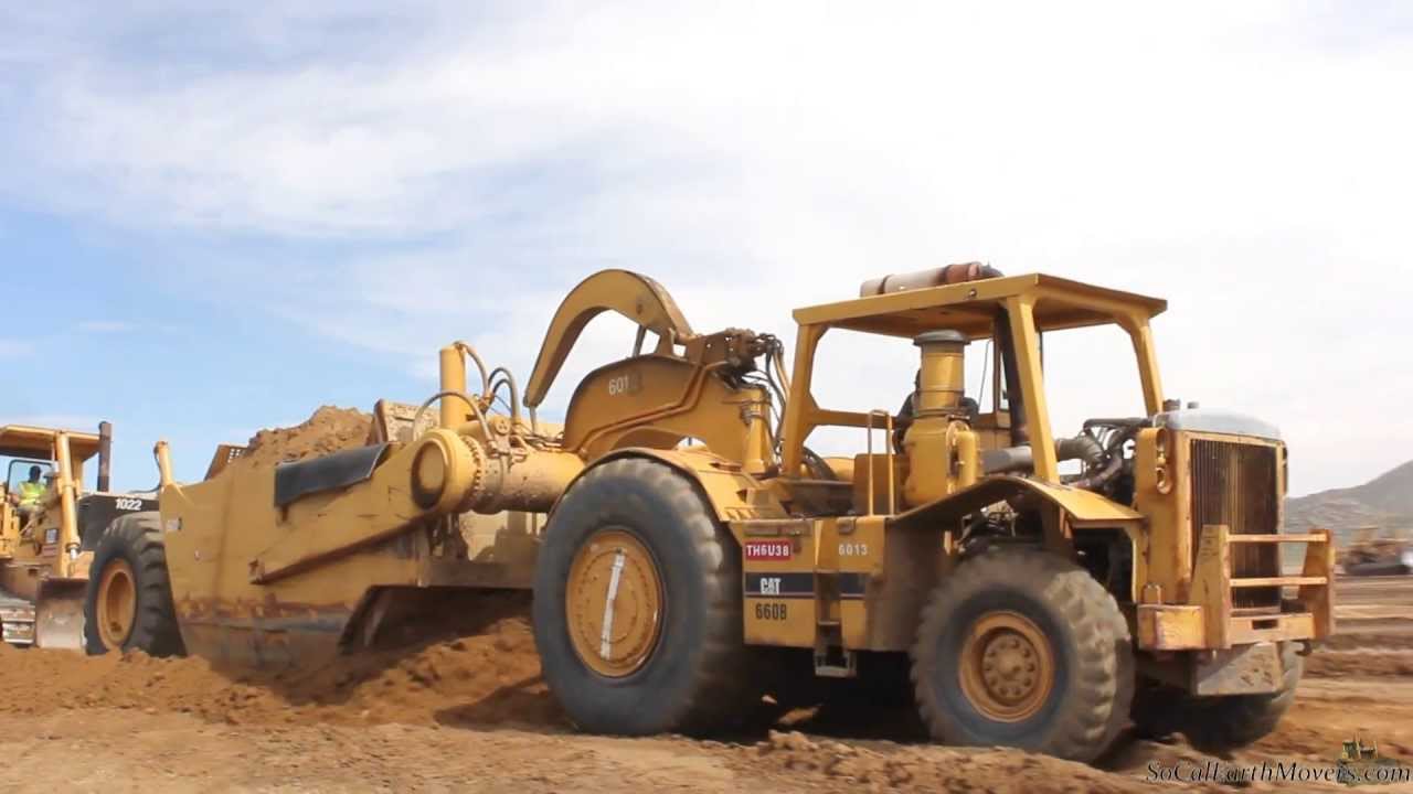 D10's Pushing Detroit Powered 660B's Up Close