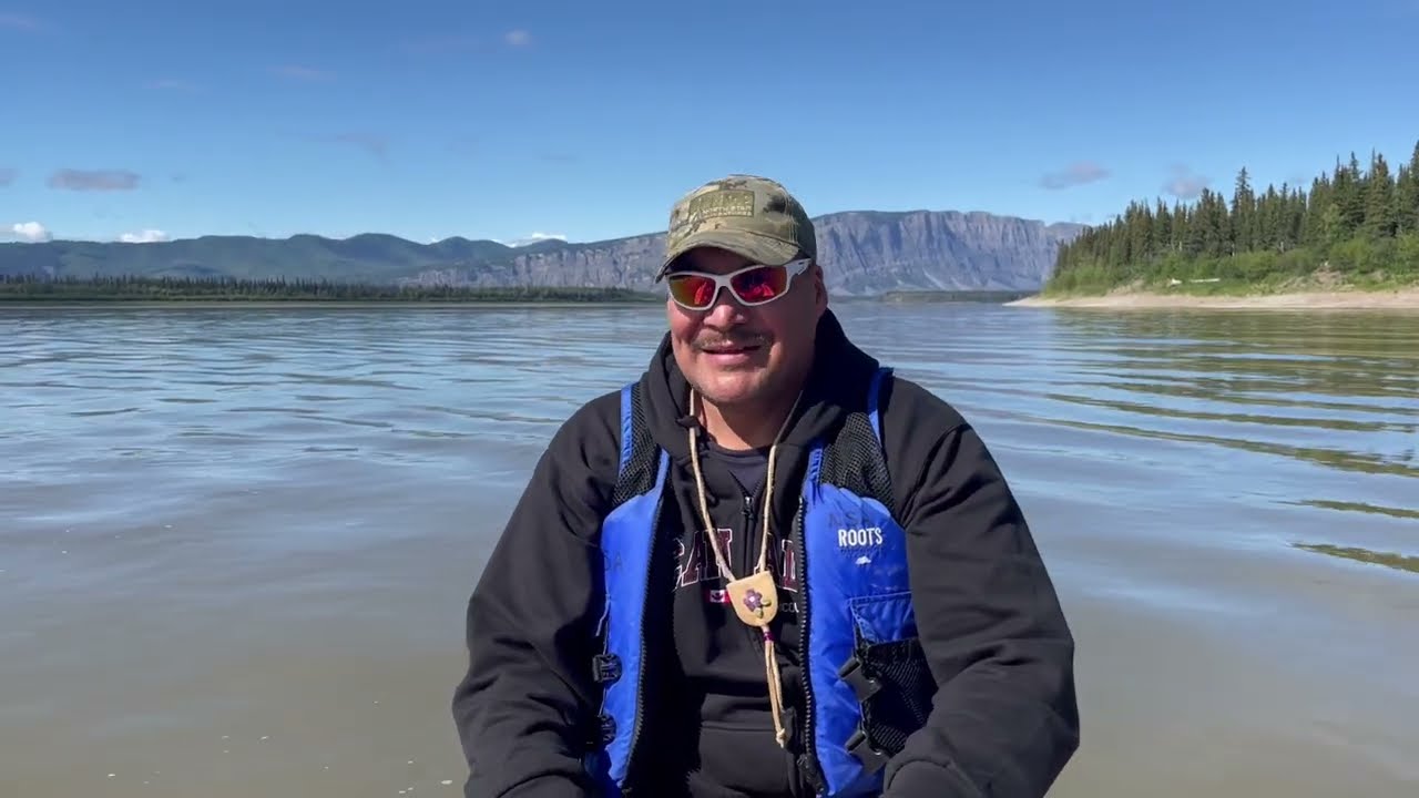 Boating the Mackenzie River with North Star Adventures, lunch across from the North Nahanni River