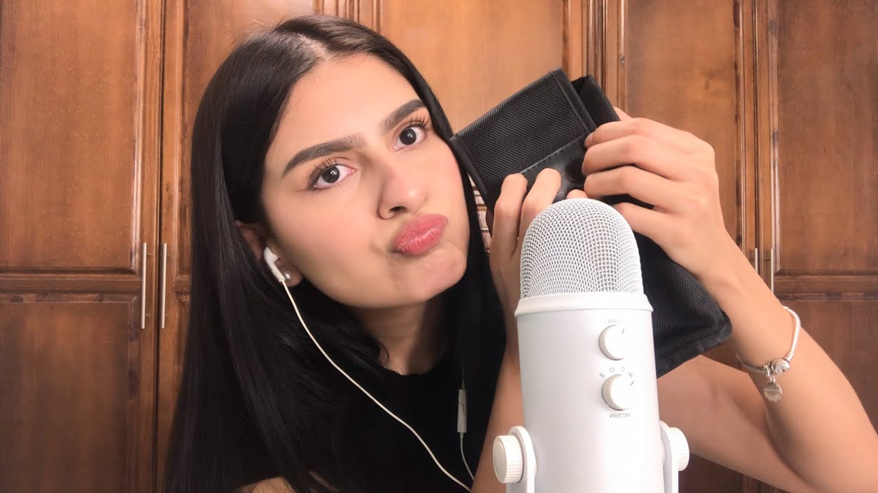 ASMR triggers de color negro 🐈‍⬛ ੈ♡₊˚•. (tapping, scratching + mouth sounds)