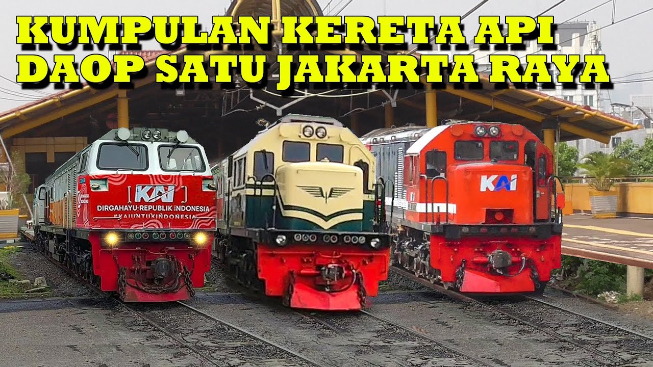 HOT ! RAMAINYA Kereta Api Di Stasiun Tersibuk JAKARTA KOTA !! Spesial Lokomotif Vintage & Priority