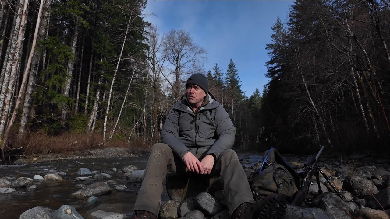&ldquo; VIEWER DISCRETION&rdquo; He thought he killed a SASQUATCH ! Then the creature &hellip;&hellip;..