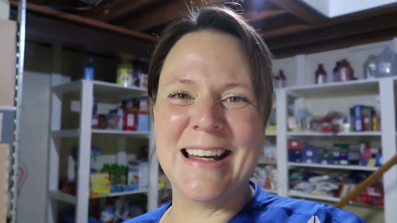 FREEZER AND PANTRY TOUR LARGE FAMILY OF 10