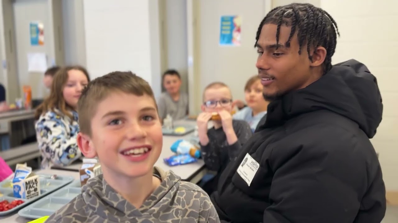 Field Trip With the Griffs Goes to Cameron