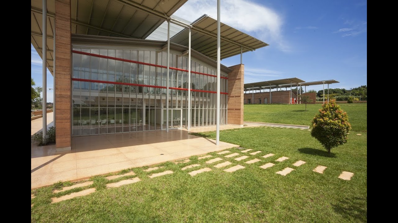 Children’s Surgical Hospital in Entebbe - EMERGENCY - Il Progetto