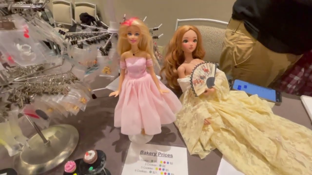 Dollcon Dallas 2025 Sales room tour#smartdolls #barbie #balljointeddoll #Dollcondallas
