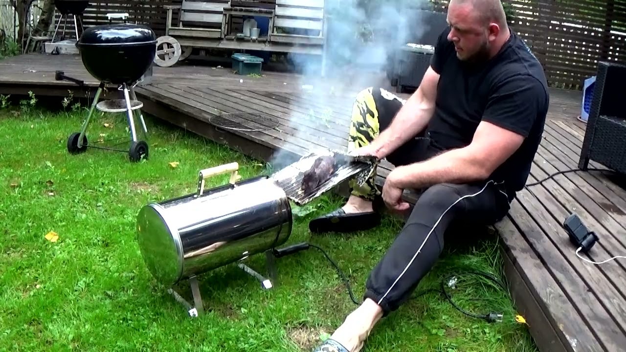 Savustuspönttö ja sika