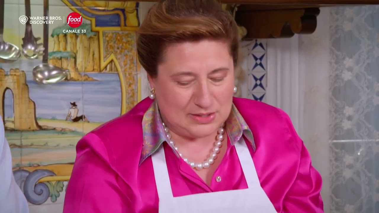 Bucatini Tonno Olive e Capperi | In Cucina con Imma e Matteo - NUOVA STAGIONE