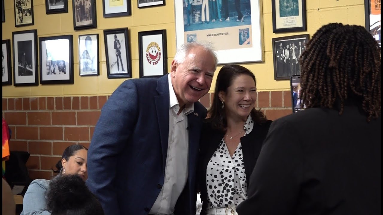 VP nominee Tim Walz visits Macon soul food restaurant H&H during visit to Georgia